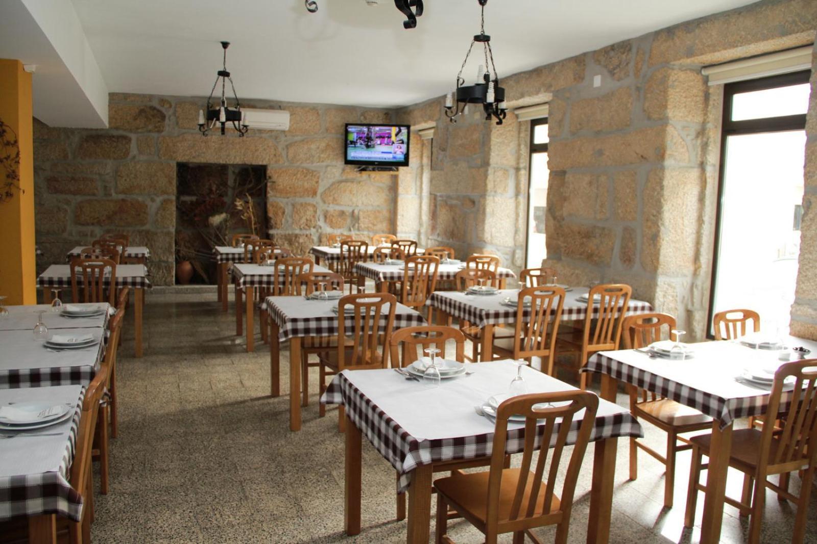 Residencial Parque Bed & Breakfast Celorico Da Beira Bagian luar foto