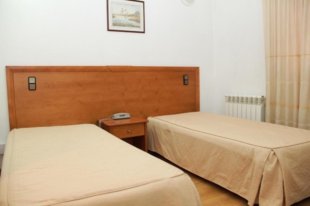Residencial Parque Bed & Breakfast Celorico Da Beira Ruang foto